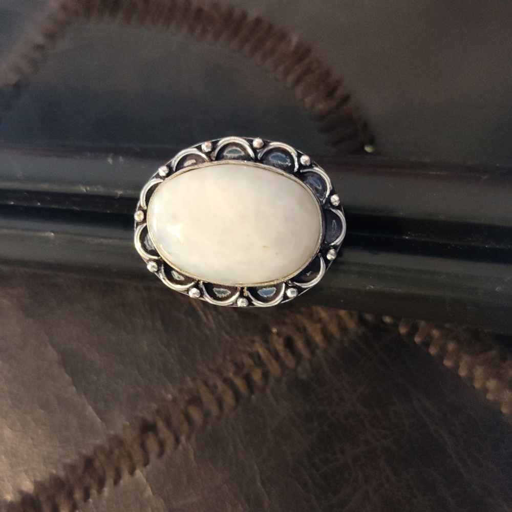 Moonstone silver plated stone ring size 8 - Picture 2 of 4